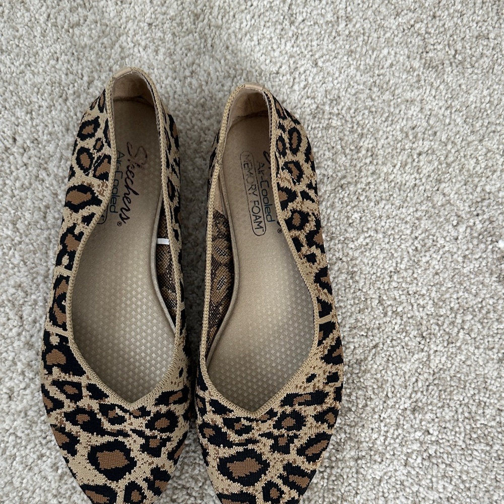 Skechers Women's Animal Print Flats